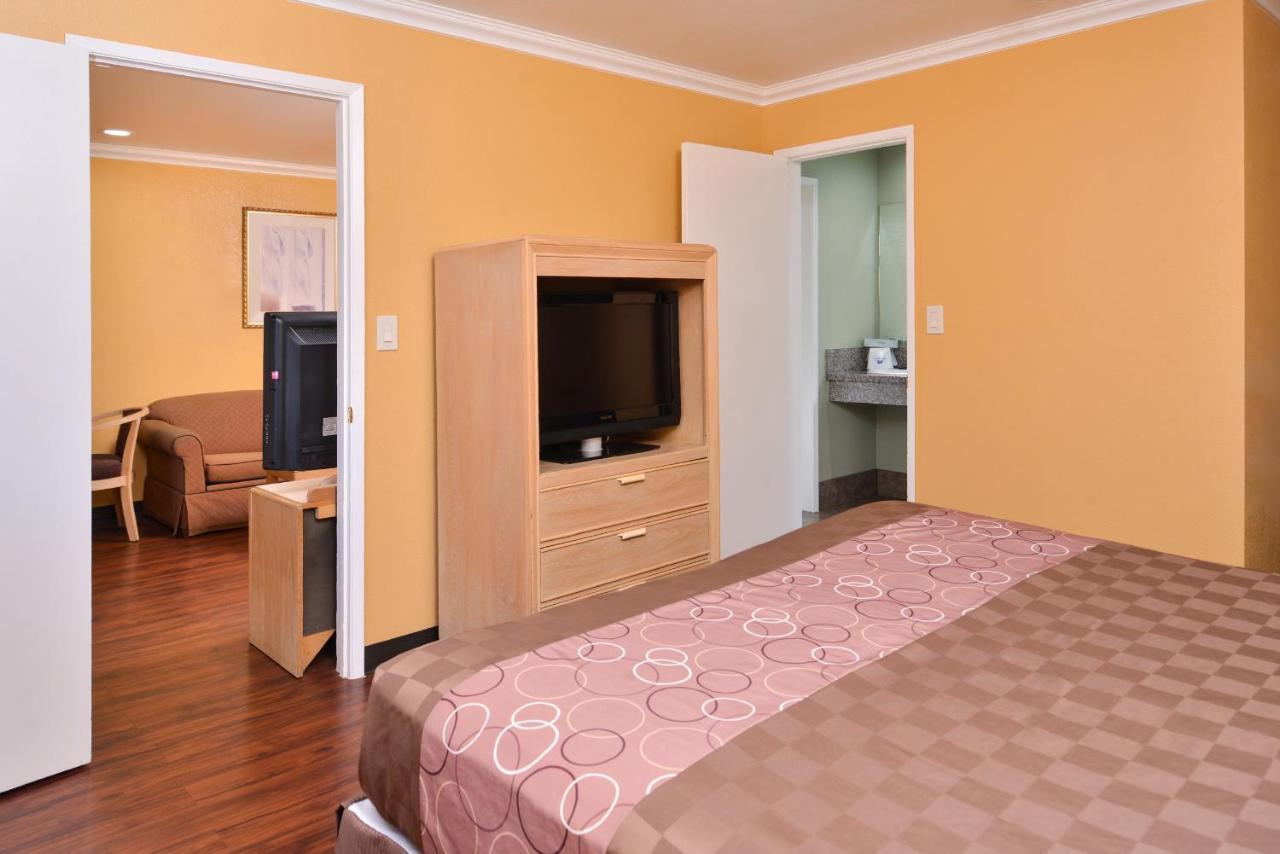 Americas Best Value Inn And Suites Clearlake Extérieur photo