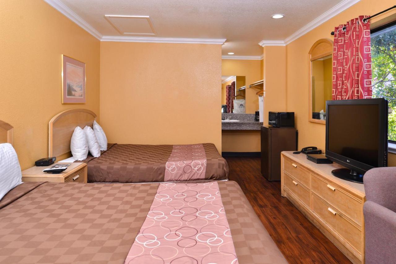Americas Best Value Inn And Suites Clearlake Extérieur photo