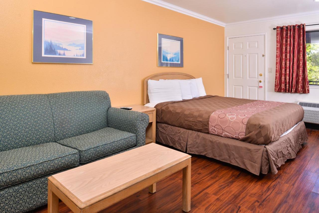 Americas Best Value Inn And Suites Clearlake Extérieur photo