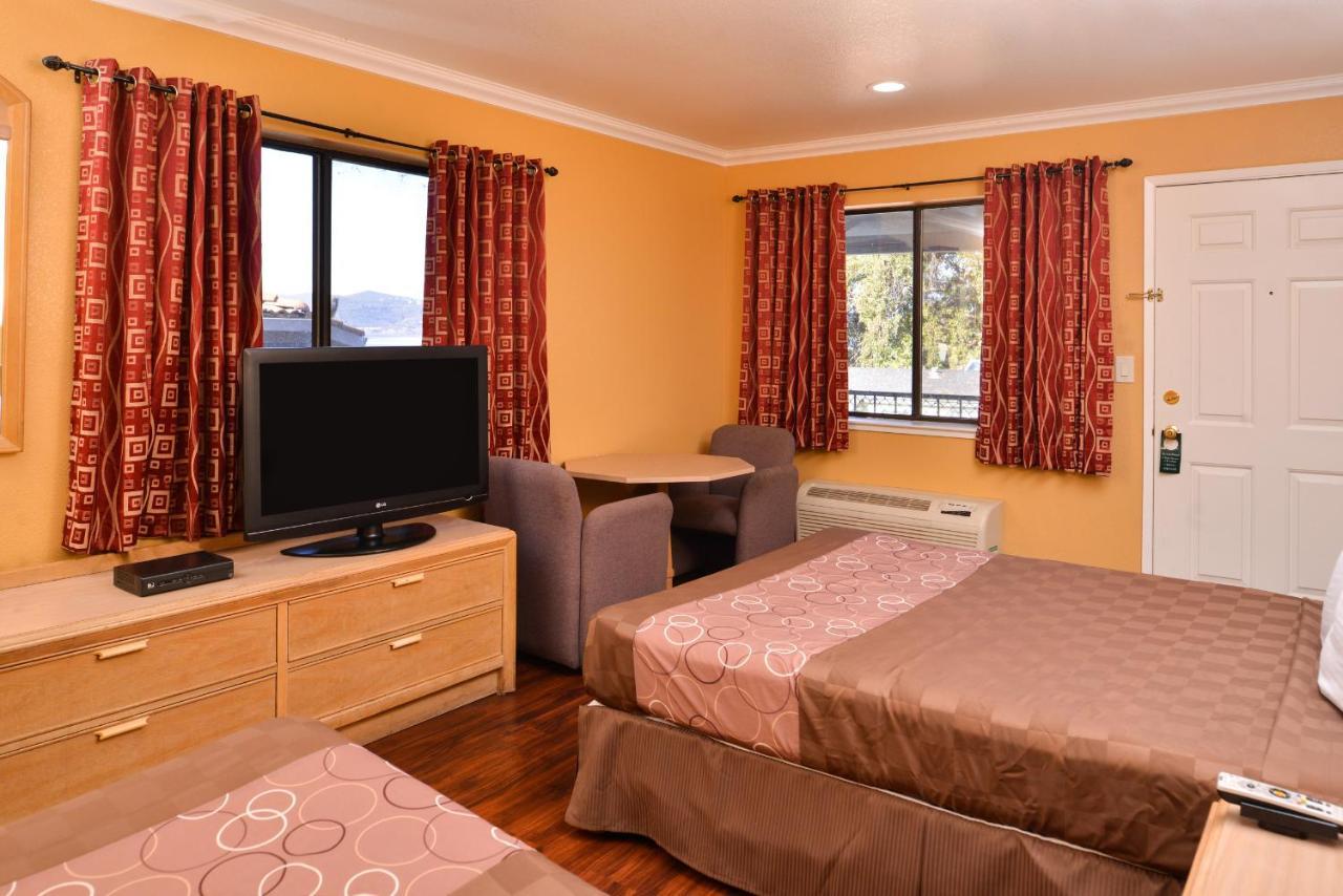 Americas Best Value Inn And Suites Clearlake Extérieur photo