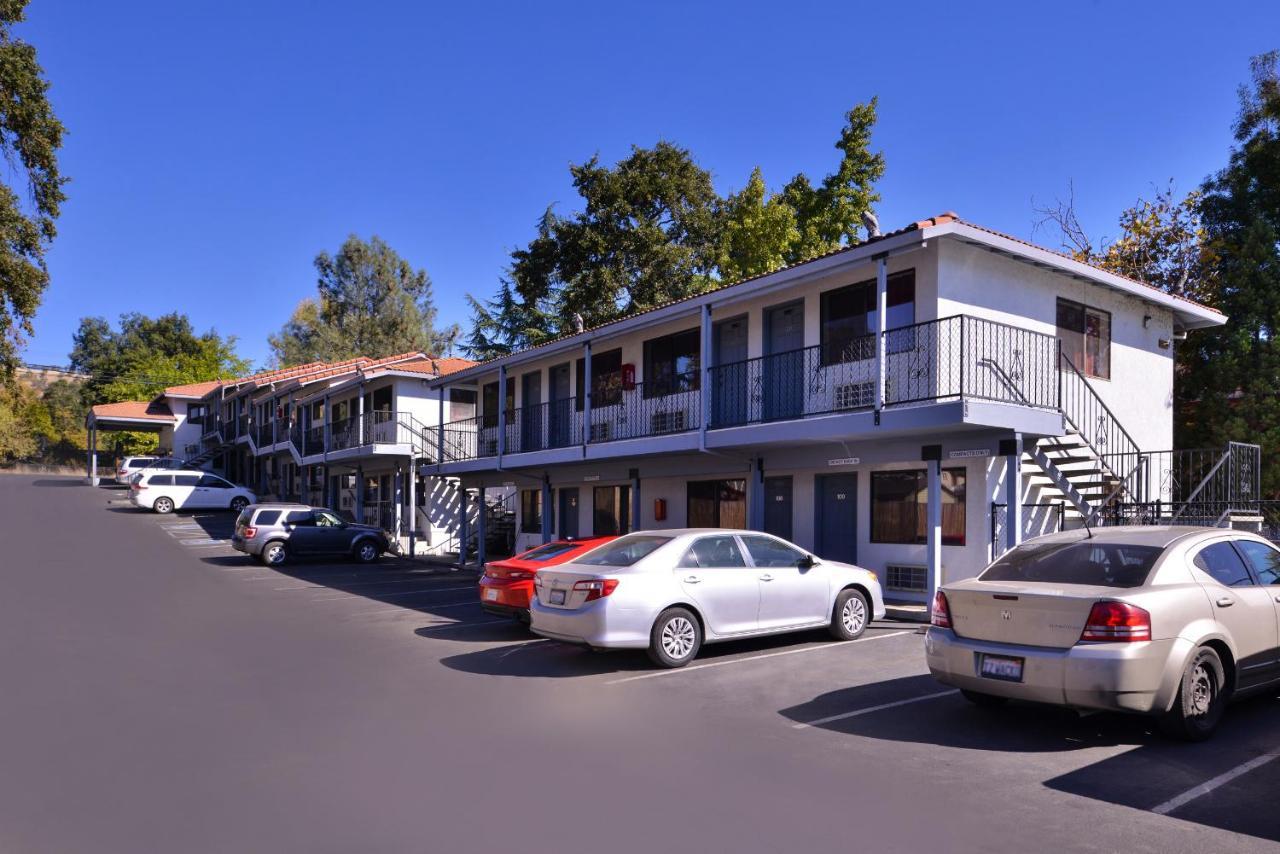 Americas Best Value Inn And Suites Clearlake Extérieur photo